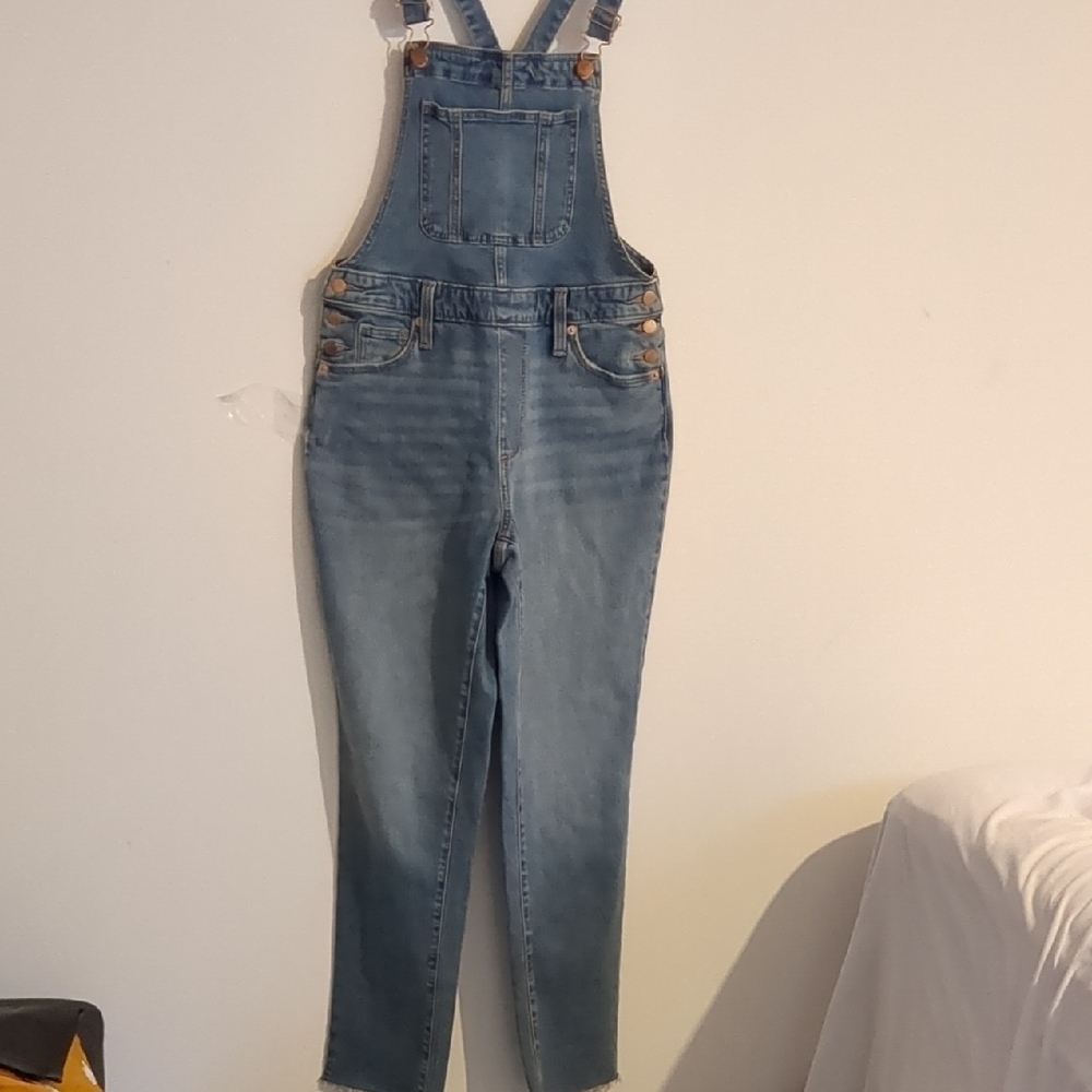 Universal Thread Blue Denim Overalls Classic Style